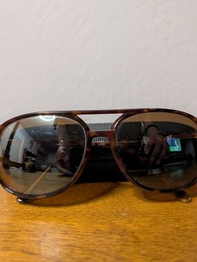 Tortoiseshell Aviator Sunglasses - Brown Lenses
